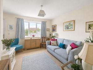 Sitting Room- click for photo gallery